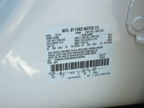 Used 2025 Ford Explorer Active w/ Active Comfort Package RWD image 37