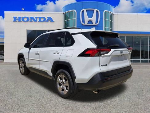 Used 2023 Toyota RAV4 XLE w/ Convenience Package FWD image 3