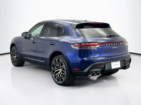 Used 2026 Porsche Macan AWD/4WD image 3