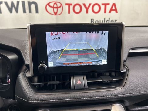 Used 2025 Toyota RAV4 XLE image 31