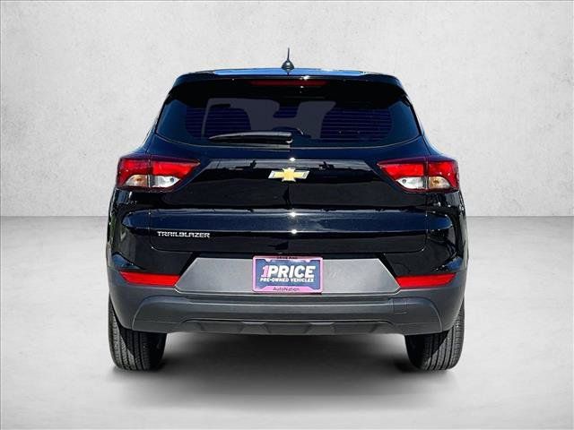 Used 2026 Chevrolet TrailBlazer LS FWD image 4