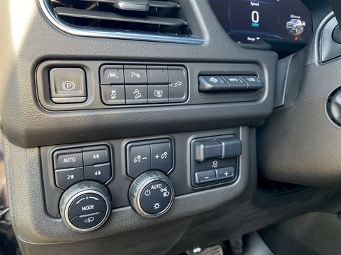 Used 2022 Chevrolet Tahoe High Country AWD/4WD image 26