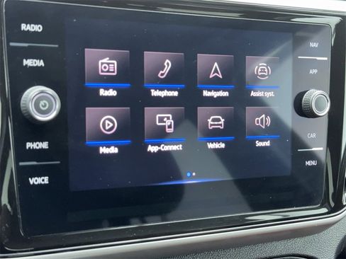 Used 2023 Volkswagen Atlas Cross Sport SEL Premium R-Line image 24