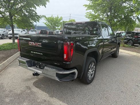 Certified 2025 GMC Sierra 1500 SLT AWD/4WD image 5