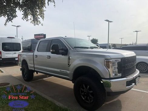 Used 2019 Ford F250 XL w/ STX Appearance Package AWD/4WD image 1