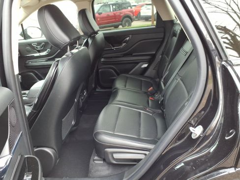 Used 2023 Lincoln Corsair AWD w/ Equipment Group 101A image 13