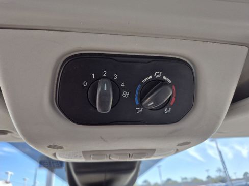 Certified 2019 Ford Transit 350 XL image 19