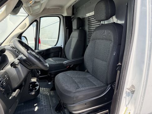 Used 2023 RAM ProMaster 2500 FWD image 10