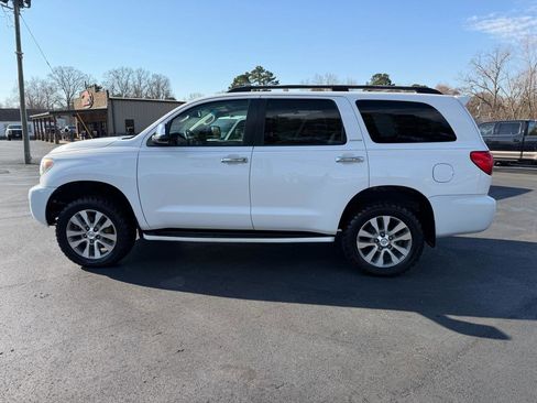 Used 2017 Toyota Sequoia Limited w/ Safety & Convenience Package AWD/4WD image 5