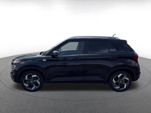 Used 2026 Hyundai Venue SEL FWD image 7