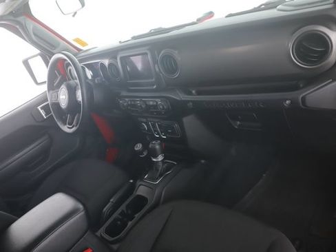 Used 2022 Jeep Wrangler Sport AWD/4WD image 28