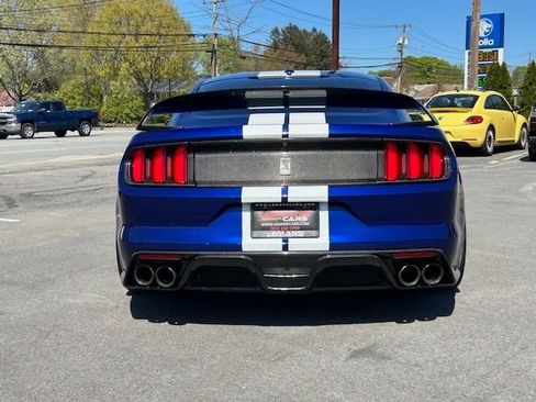 Used 2016 Ford Mustang Shelby GT350 w/ Technology Package RWD image 6