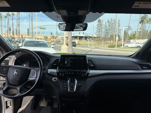 Used 2023 Honda Odyssey Sport image 19