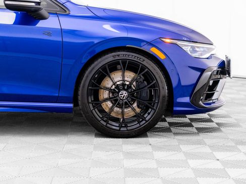 Used 2025 Volkswagen Golf R Black Edition AWD/4WD image 38