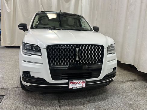 Used 2023 Lincoln Navigator Black Label AWD/4WD image 10