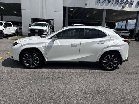Used 2023 Lexus UX 250h FWD w/ Accessory Package (Z2) image 8