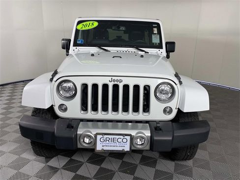 Used 2018 Jeep Wrangler Unlimited Sahara w/ Connectivity Group image 3