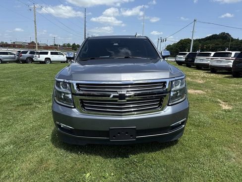 Used 2020 Chevrolet Suburban Premier AWD/4WD image 8