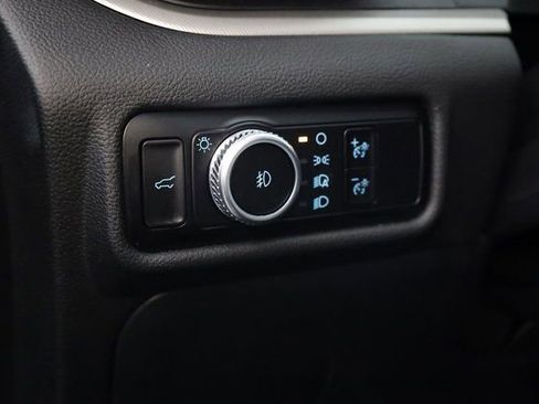 Used 2023 Ford Explorer XLT w/ Equipment Group 202A image 12