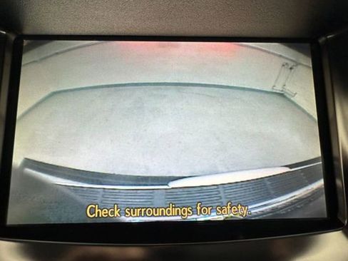 Used 2011 Lexus LX 570 4WD image 27