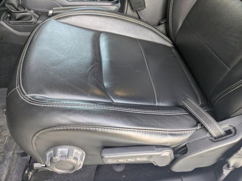 Used 2021 Jeep Wrangler Unlimited Sahara image 9