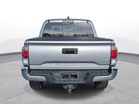 Used 2021 Toyota Tacoma TRD Off-Road image 7