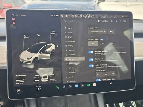 Used 2023 Tesla Model 3 Standard Range image 32