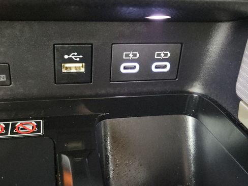 Used 2025 Toyota Camry SE w/ Multimedia Upgrade Package FWD image 29