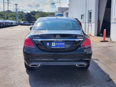 Used 2021 Mercedes-Benz C 300 4MATIC Sedan w/ Premium Package image 4