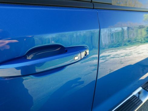 Used 2023 Chevrolet Silverado 1500 LT w/ Max Trailering Package image 8