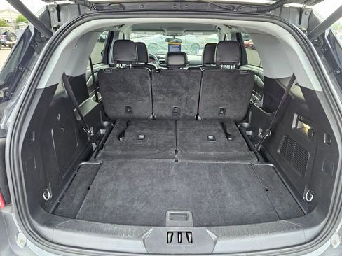 Certified 2024 Ford Explorer XLT w/ Equipment Group 202A image 11