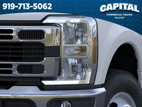 New 2025 Ford F350 XL w/ XL Chrome Package AWD/4WD image 18