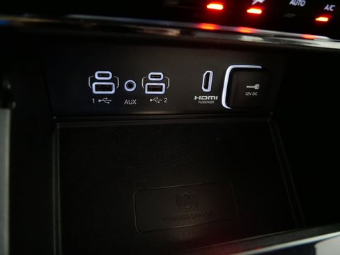 Used 2024 Jeep Grand Cherokee Summit AWD/4WD image 29