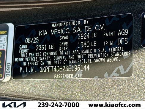 New 2025 Kia K4 LXS image 38