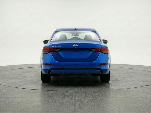 Used 2025 Nissan Sentra SV image 7