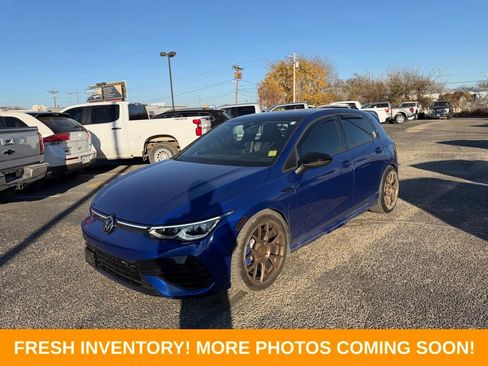 Used 2022 Volkswagen Golf R image 3