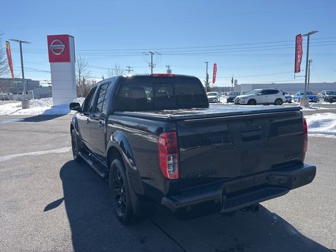Used 2020 Nissan Frontier SV w/ Midnight Edition Floor Mats image 5