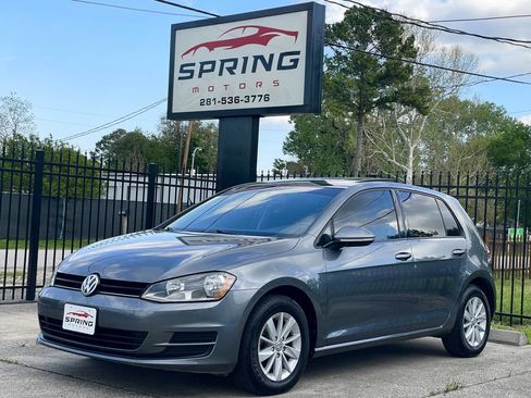 Used 2015 Volkswagen Golf S image 5