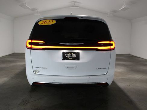 Used 2022 Chrysler Pacifica Limited FWD image 65