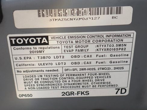 Used 2019 Toyota Tacoma TRD Sport image 12