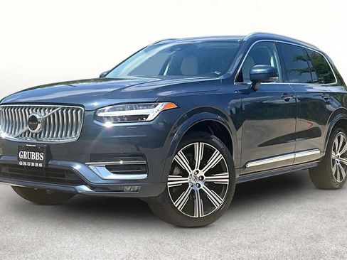 Used 2025 Volvo XC90 B6 Plus AWD/4WD image 15