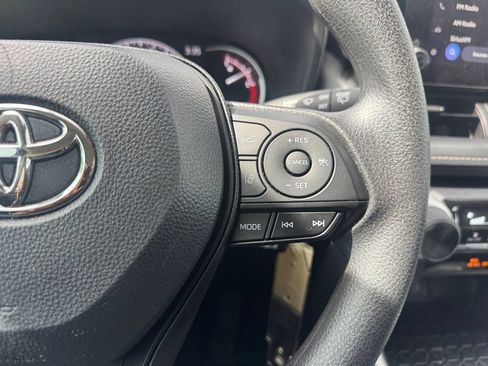 Used 2025 Toyota RAV4 LE FWD image 21