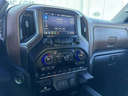 Used 2019 Chevrolet Silverado 1500 High Country w/ Technology Package image 25