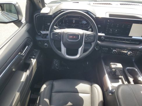 Used 2024 GMC Sierra 1500 SLT w/ SLT Convenience Package AWD/4WD image 26