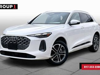 New 2025 Audi Q5 Premium w/ Convenience Package video 1