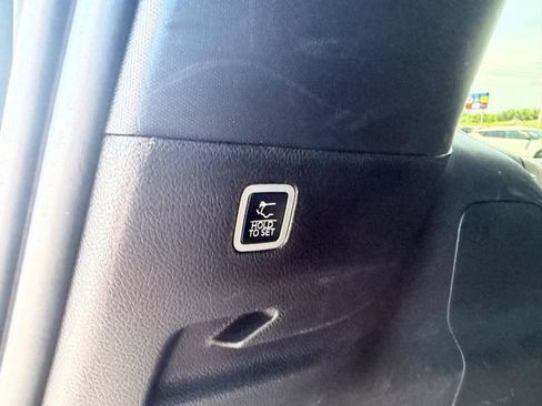 Used 2024 Jeep Grand Wagoneer L 4WD image 8