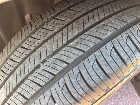 Used 2025 Nissan Sentra SV w/ Trunk Package image 25