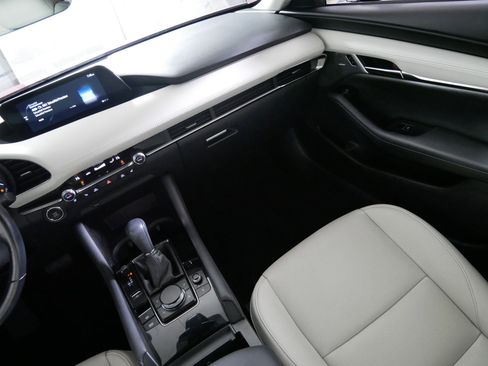 Used 2021 MAZDA MAZDA3 2.5 Turbo Sedan w/Premium Plus image 11