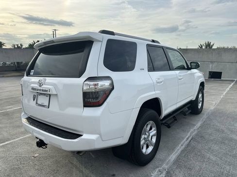 Used 2023 Toyota 4Runner SR5 AWD/4WD image 34