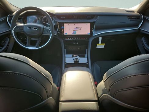 New 2026 Jeep Grand Cherokee Altitude RWD image 24